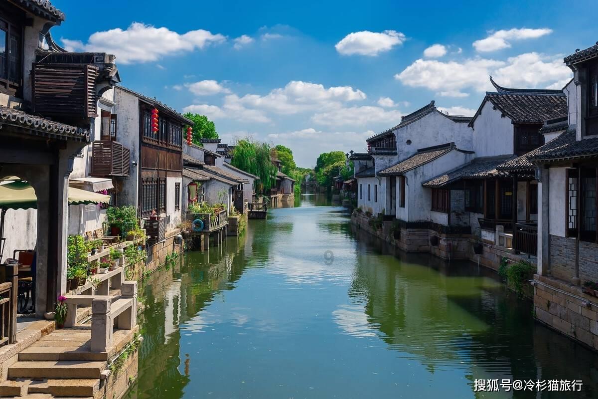 我是经济管理大专毕业的，现在想考二级建造师，请问，我能报吗？游戏画面